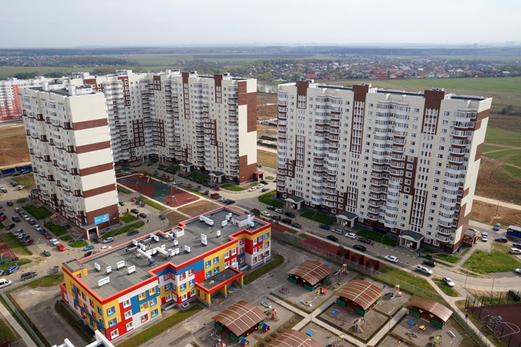 Цены на жильё в Москве упали на 10%