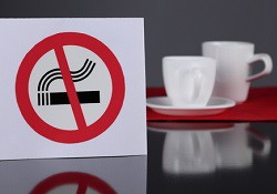 Вводится запрет на курение в кафе