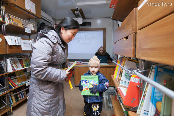 В конце сентября в Коммунарке и Ватутинках открылись две обновленные библиотеки