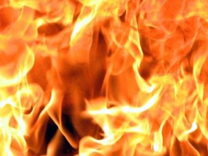 В Щербинке сгорел автосервис площадью 100 квадратных метров