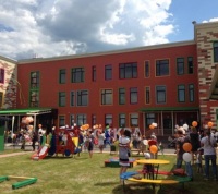 Мэр Москвы Сергей Собянин 1 июля открыл новый детский сад «Радуга», рассчитанный на 12 групп, в микрорайоне-новостройке Южный жилого комплек