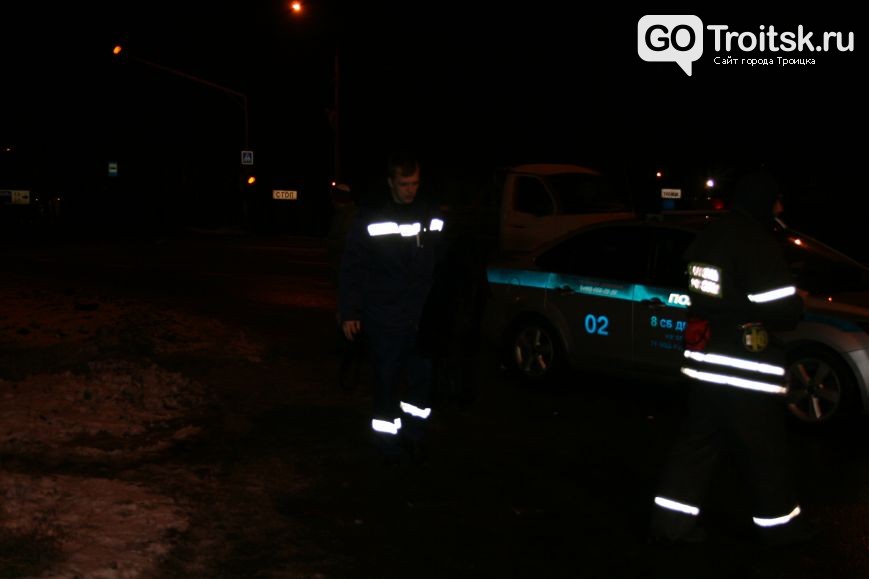 На 42 км Калужского шоссе автомобиль сбил пешеходов (ФОТО)