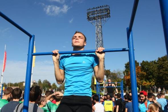 Спортивной команде Московского требуется специалист по уличным тренировкам