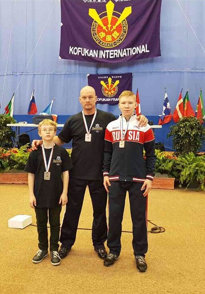 Каратисты из Московского завоевали награды на Чемпионате мира в Париже