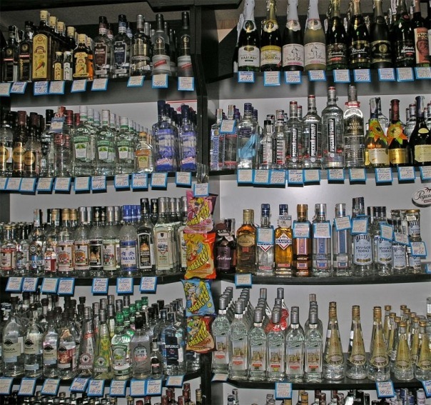 Алкоголь в Новой Москве будут продавать до 23 часов