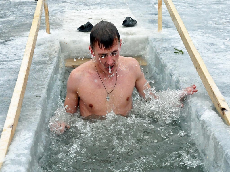 17 мест для крещенских купаний подготовят в Новой Москве