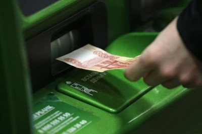 Мошенники обменяли через банкоматы "Сбербанка" 40 млн фальшивых рублей