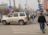 В Москве предложили лишать прав водителей, не пропускающих пешеходов на переходах