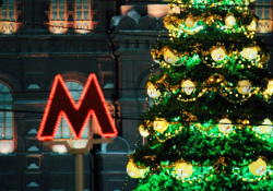 Метро в Москве будет работать всю новогоднюю ночь