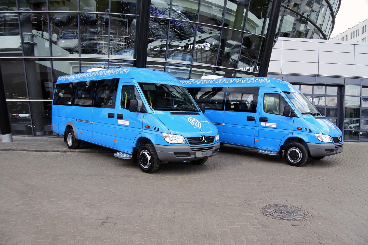 Около 100 новых автобусов малой вместимости поступило в парк Мосгортранса