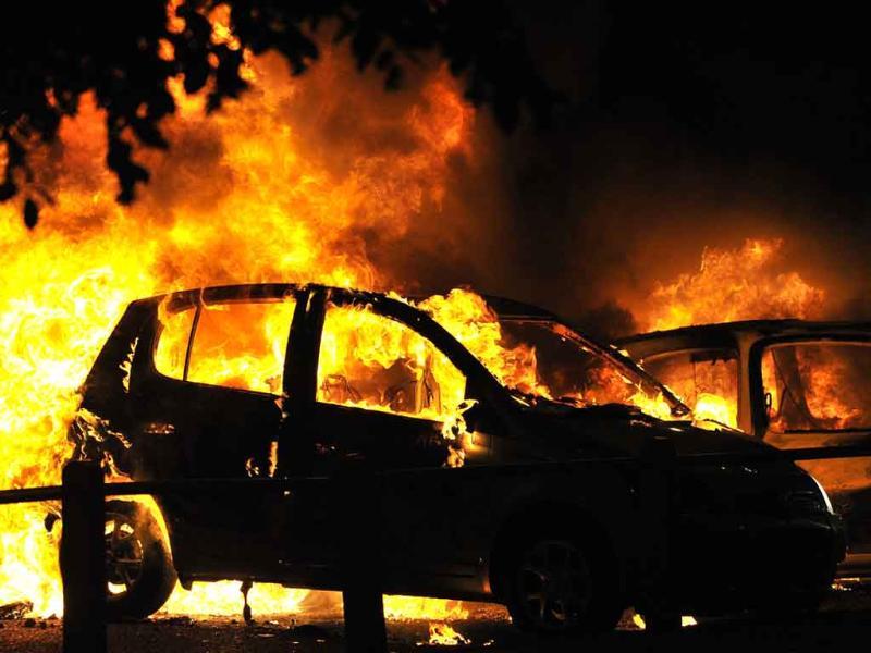 В Новой Москве на парковке сгорели 28 машин