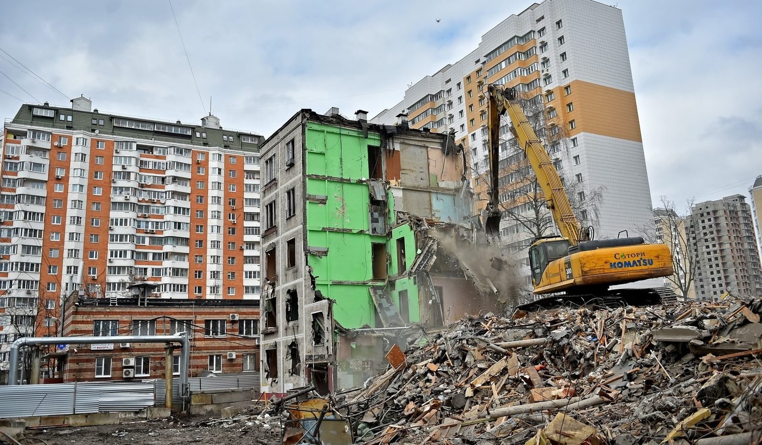 Власти Москвы используют опыт Франции при переработке строительного мусора в ходе программы реновации